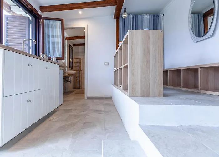 Villa privata: La stanza di Vali